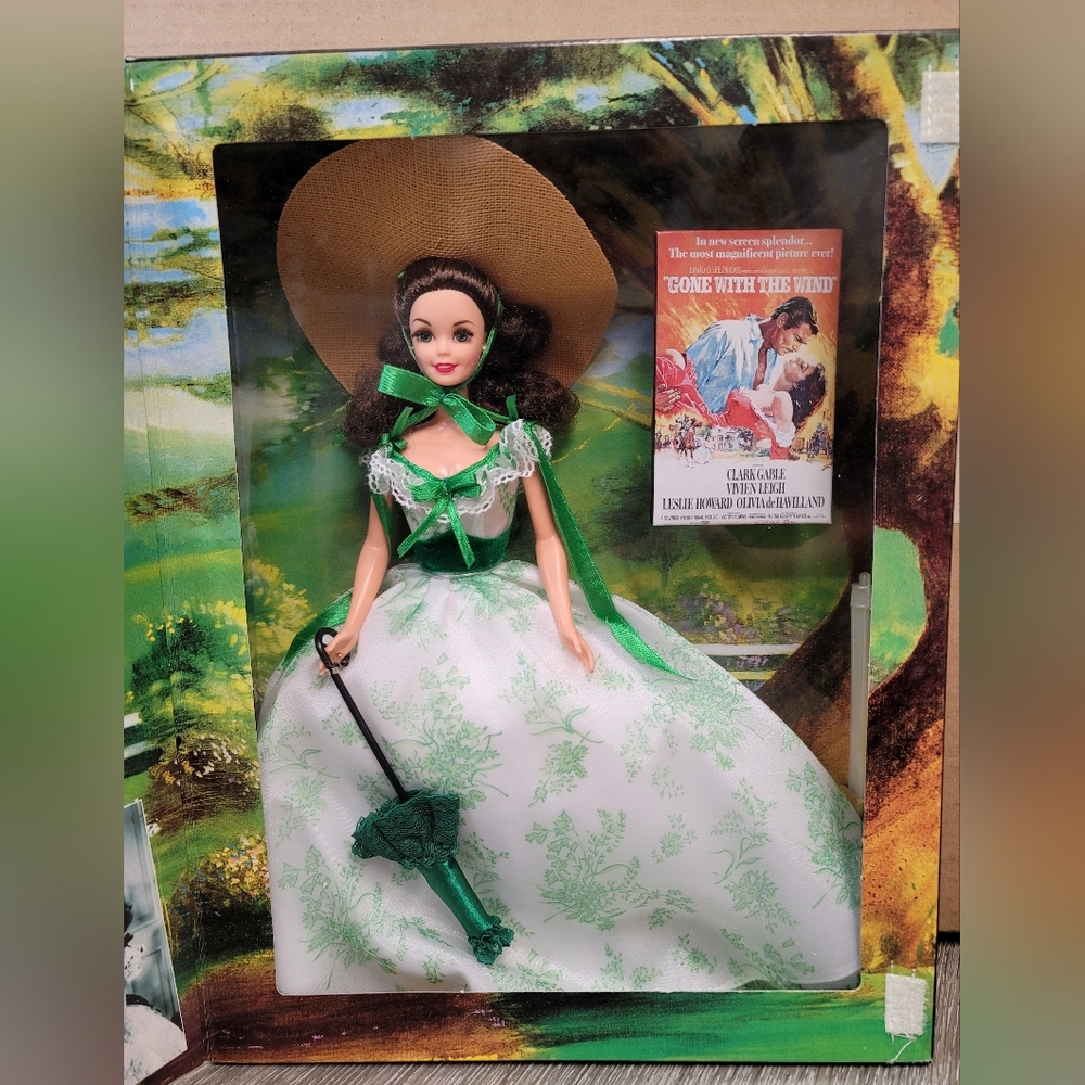 1994 Scarlett O'Hara Gone With The Wind Barbie Green & White Dress #12997